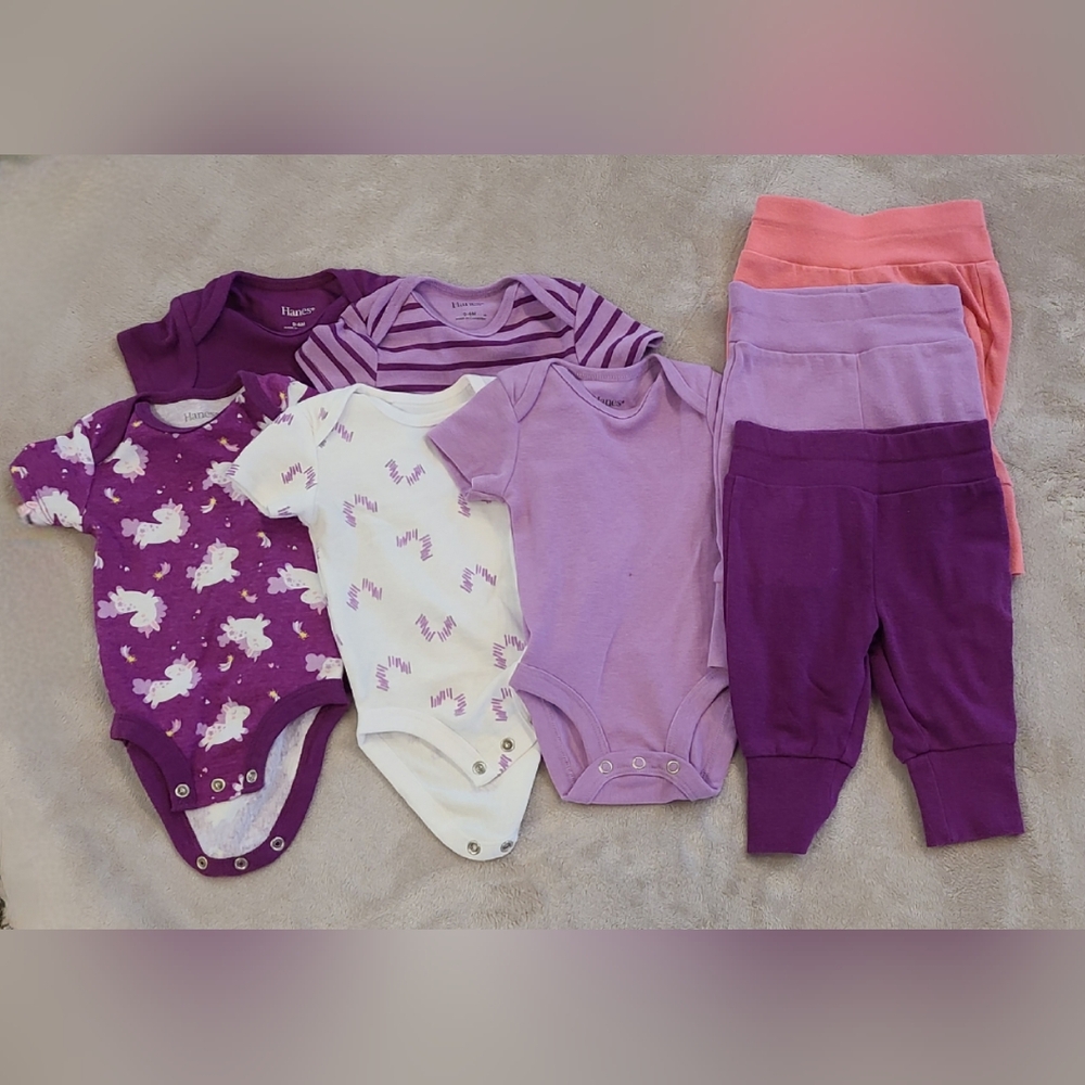 Girls Hanes Onsie (5) and Pant (3) Set - NEW - 0-6 months